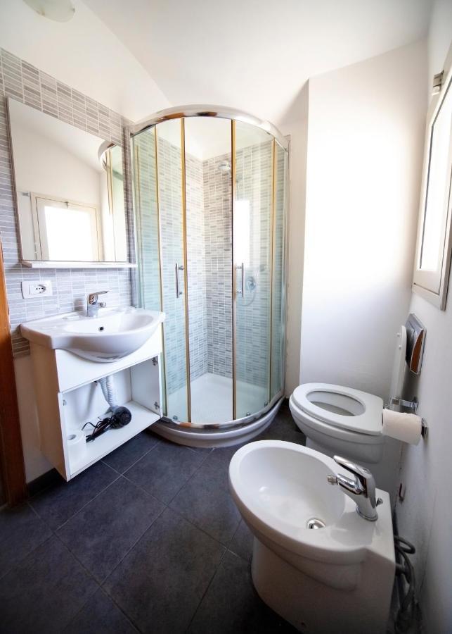 Rooms In Shared Apartment - City Center Catania Ngoại thất bức ảnh